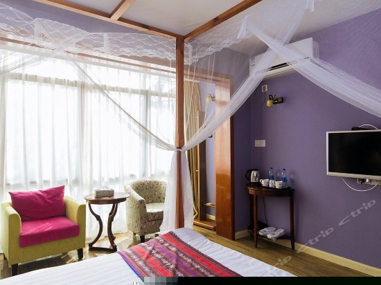 A203豪华山景大床房