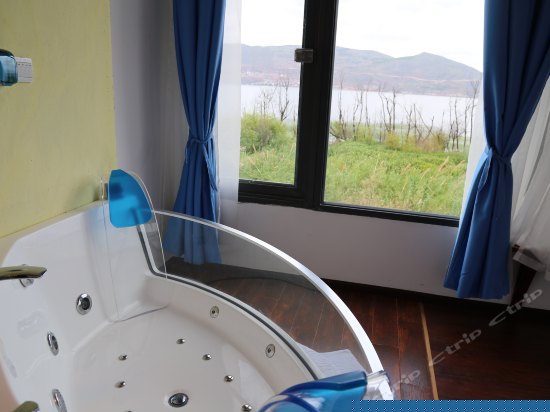 全日出海景大床房