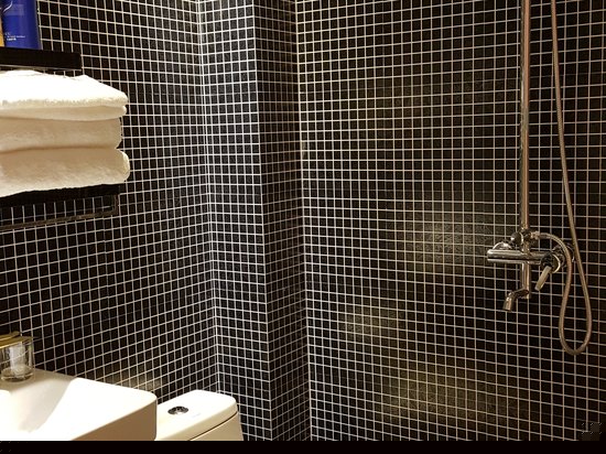 温馨情侣全海景圆床房