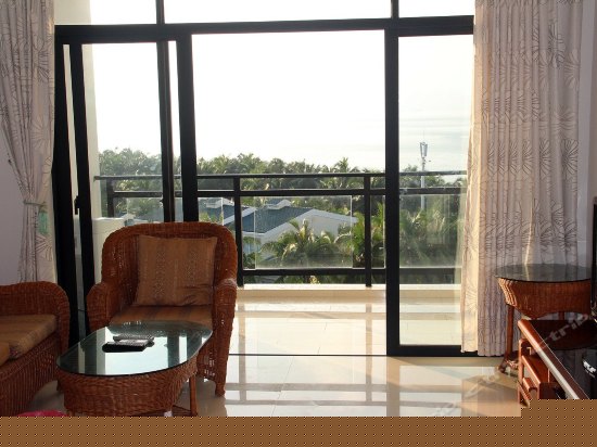 无敌海套房（二房二厅）