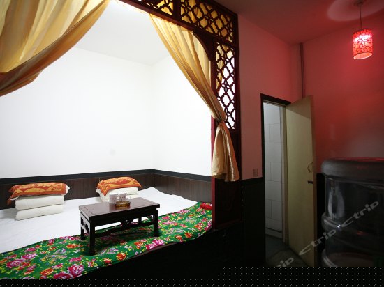 二人土坑标准间