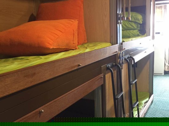 海景太空舱1十二人房c