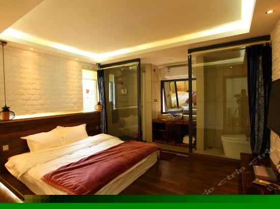 花雨舒适榻榻米大床房