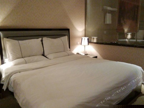 特价大床房(无窗)