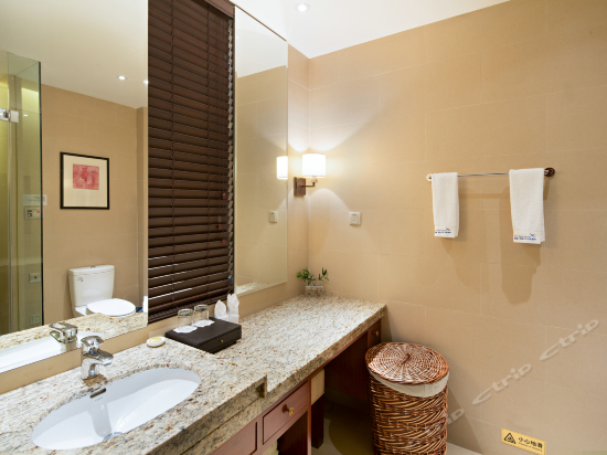 海景家庭双床房