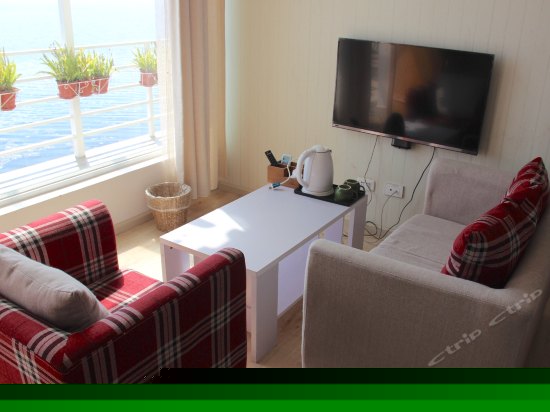 三层海景跃层浴缸大床房303