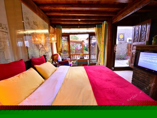 豪华阳光大床房