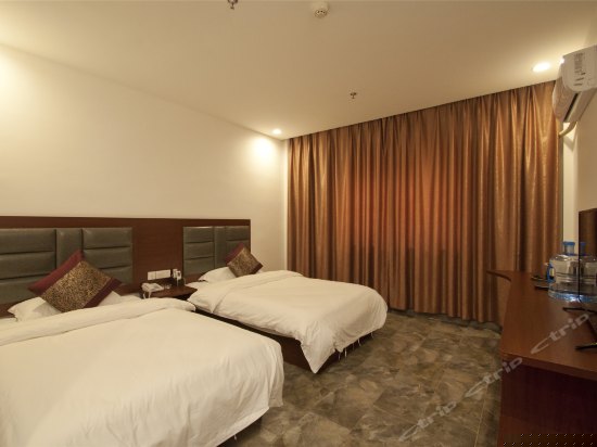 豪华双床房