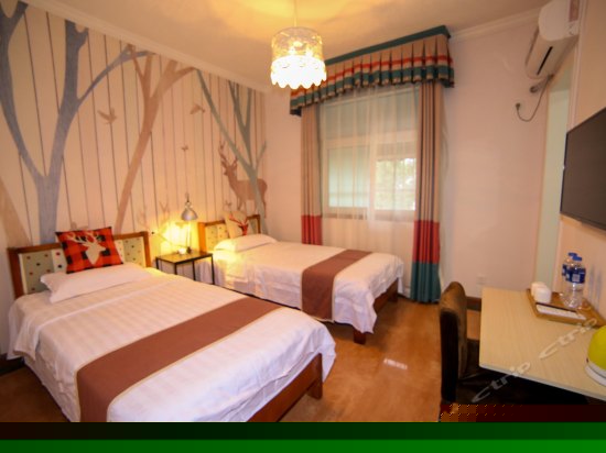 鹿鸣小镇标准间