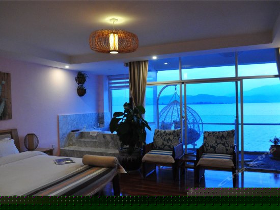 独立露台海景大床房