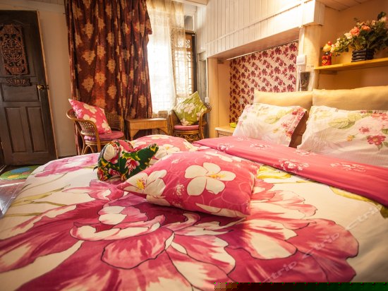 豪华阳光大床房