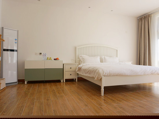 高级阳台大床房