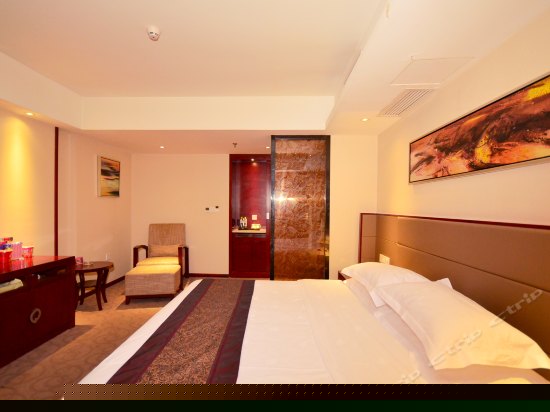 商务电脑大床房