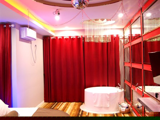 魅域幻影主题房