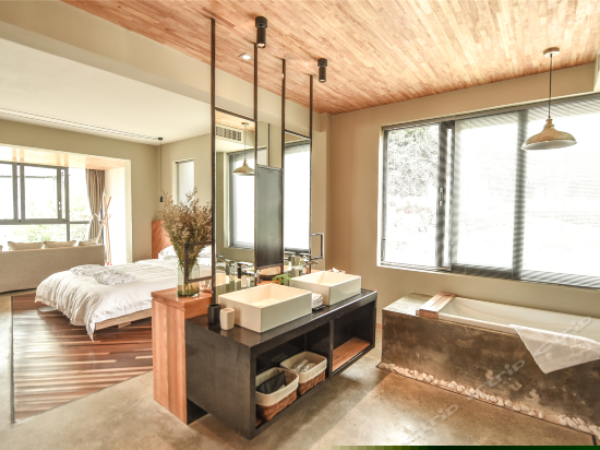 最美夕阳海景花园大床房