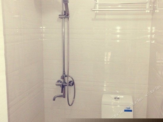 临河阁楼阳台房258