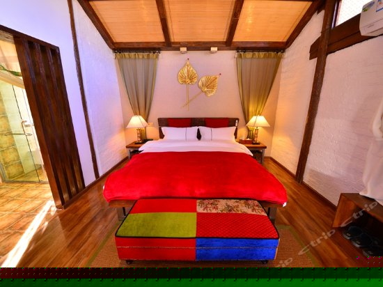 花月夜东南亚大床房