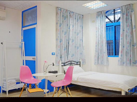 背包客四人房(单人床位)