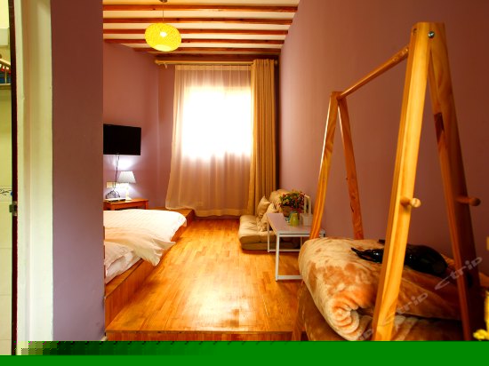 榻榻米舒适大床房