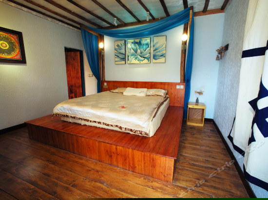 雪莲豪华观景大床房