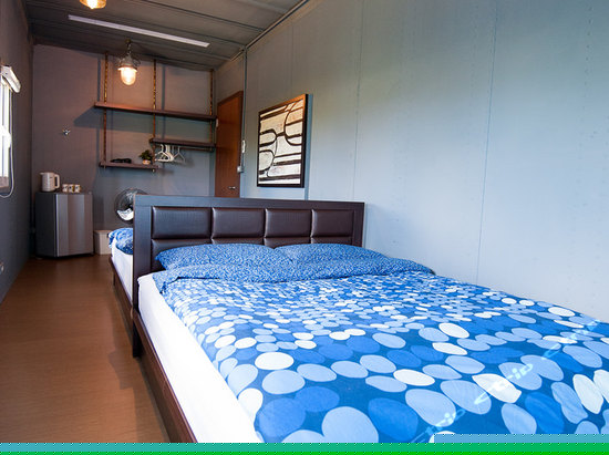 摩登工业四人房