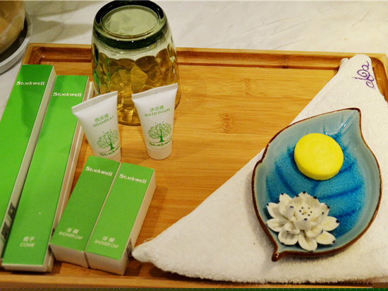 至尊蜜月海景大床房