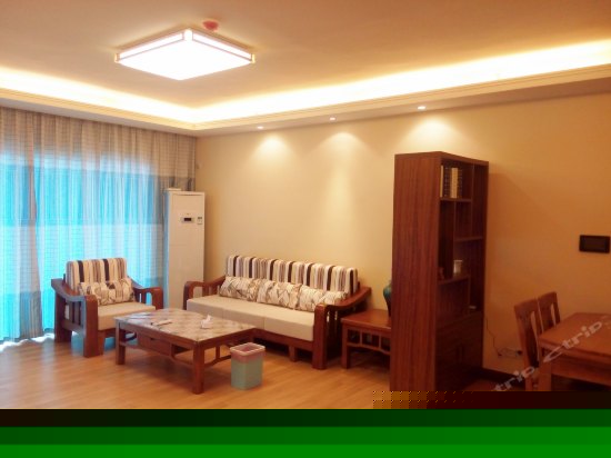 温馨园景三卧室三床套房