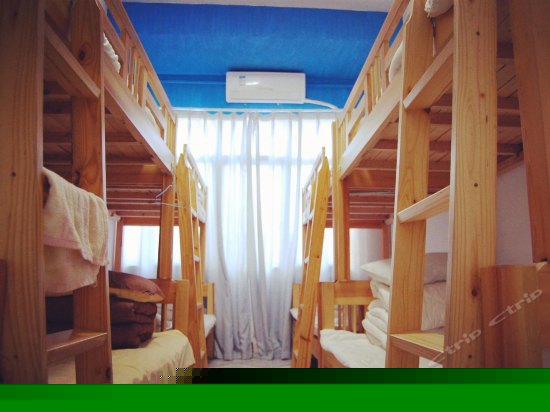 八人间（床位）