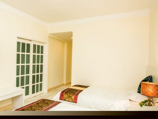 精选海景家庭房