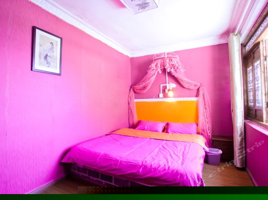 一楼温馨大床房