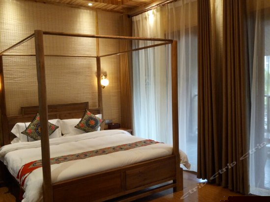 景保寨店大床房