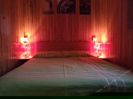 水车店标准大床房