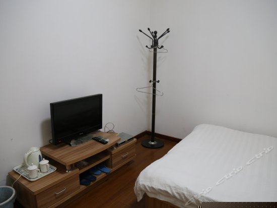 标准大床房(无窗)