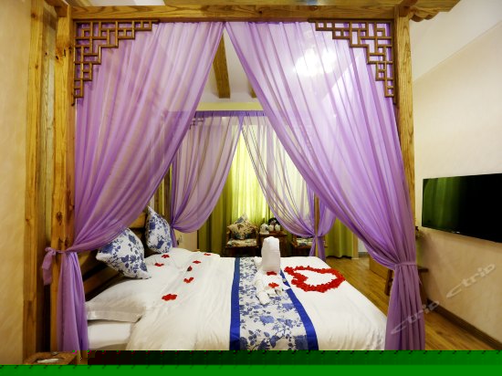 凤栖梧情侣套房