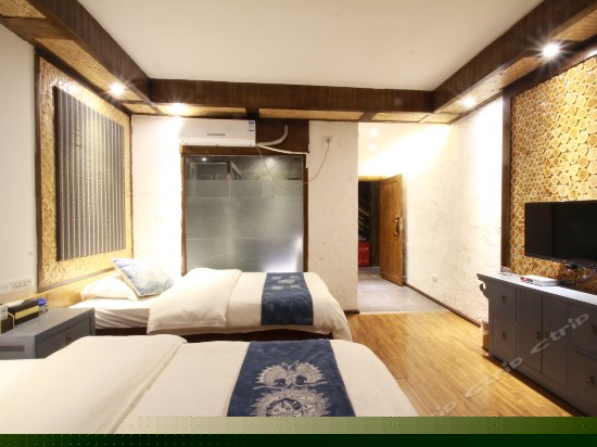 2楼豪华独立观景阳台标间