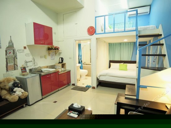 地中海风格温馨四人房