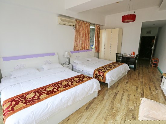 豪华双床景观套房