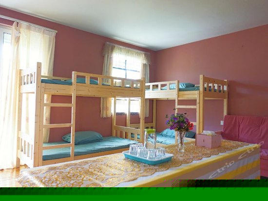 男生欢乐舒适八人间