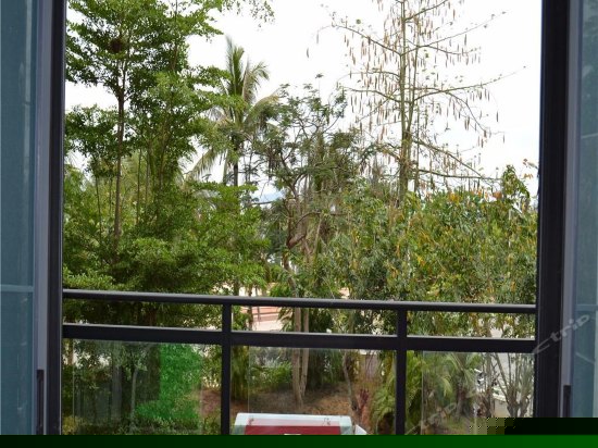 豪华亲海园景子母套（一房一厅）