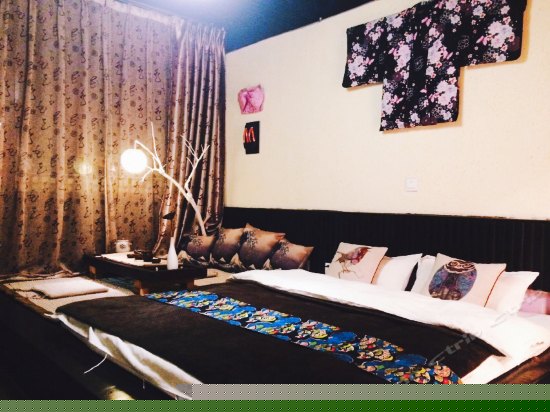 逸雅和风主题大床房