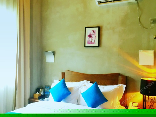 背海1.5米大床房