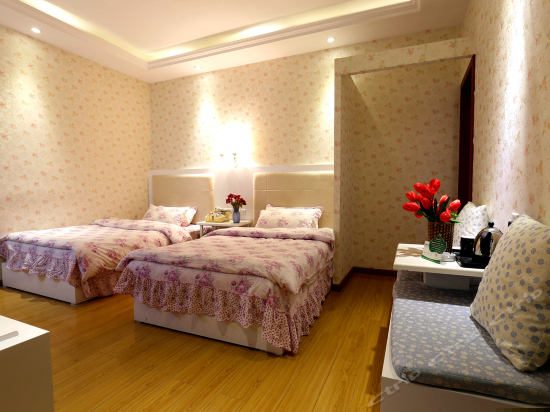 温馨蔷薇双床间