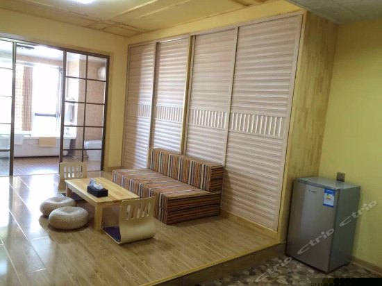 日式大平台观江景温泉房