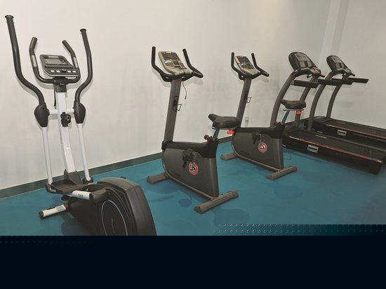 健身娱乐设施