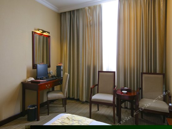 数码电脑大床房