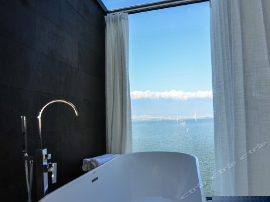 蒹葭（海景大床房）