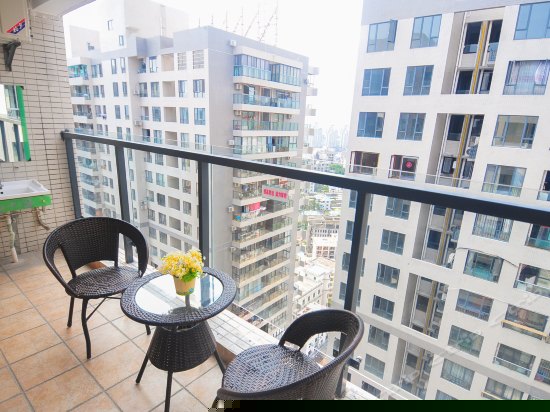 温馨蜜月大床房