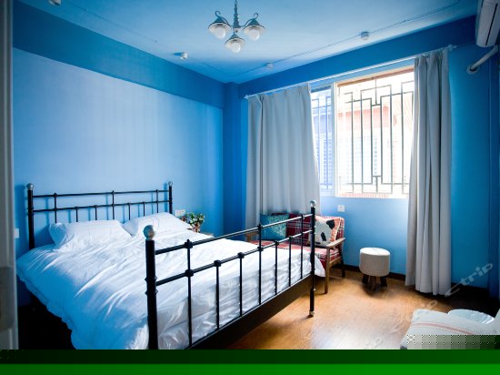 一号大床房-厦门蓝