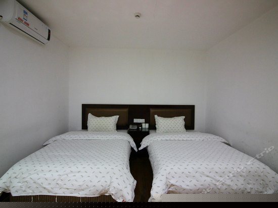 标准双人房（无窗）