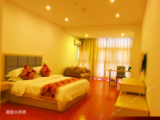 高级大床房